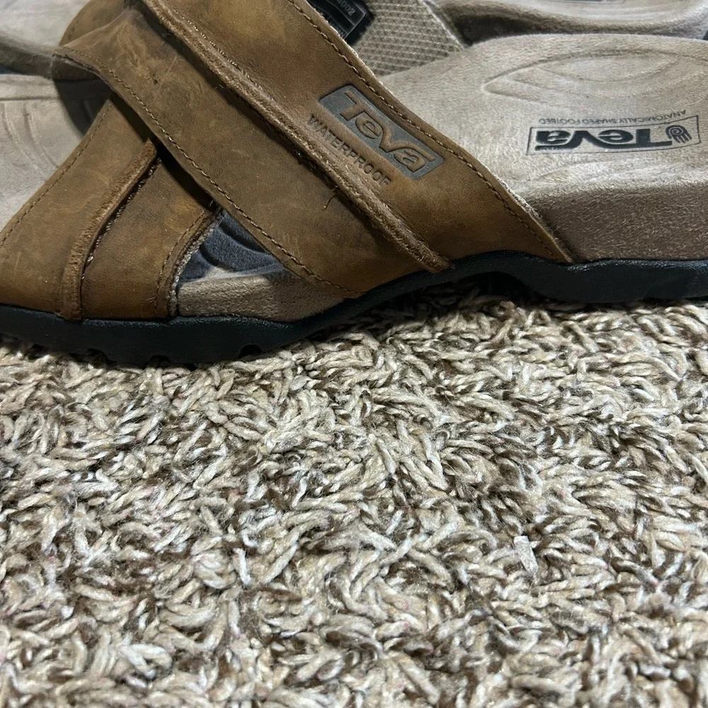 Teva Brown Sandals Criss-Cross Design Durable Soles